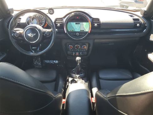 Used 2017 MINI Cooper Clubman S image 13