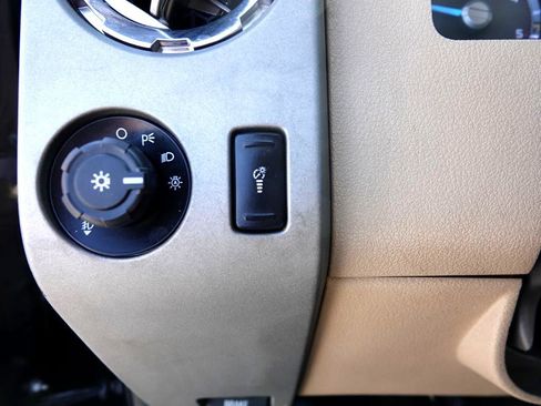 Used 2014 Ford F250 Lariat w/ Chrome Package image 20