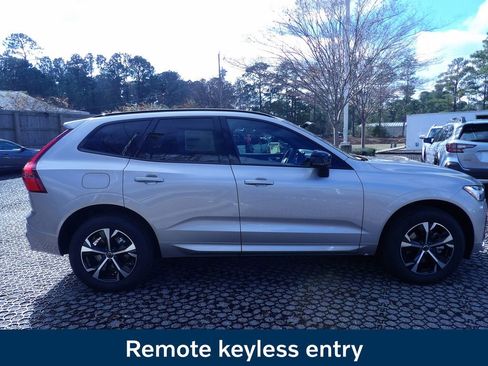 New 2026 Volvo XC60 B5 Core w/ Climate Package image 4