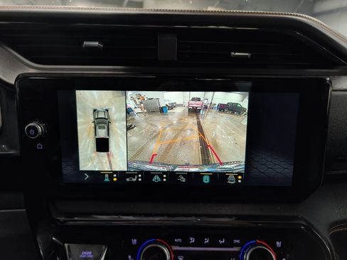 Used 2022 GMC Sierra 1500 AT4 image 12