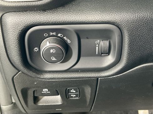 Used 2022 RAM 1500 Big Horn image 10