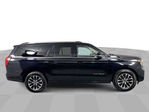 Used 2025 Ford Expedition Max Platinum AWD/4WD image 9