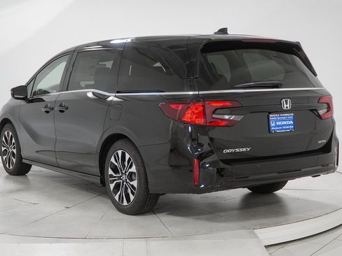 New 2026 Honda Odyssey Elite image 5