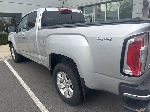 Used 2016 GMC Canyon SLE w/ SLE Convenience Package image 4