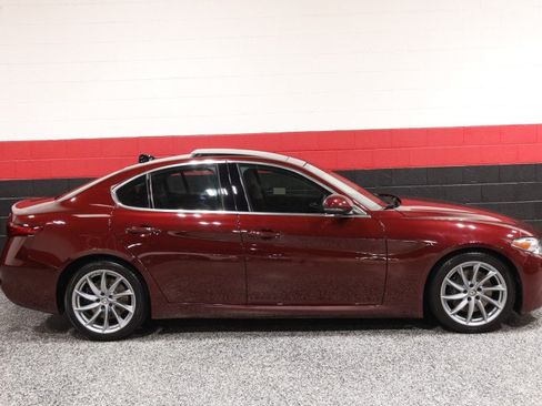 Used 2017 Alfa Romeo Giulia w/ Cold Weather Package RWD image 7