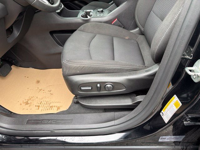 Used 2023 GMC Terrain SLE w/ Driver Convenience Package AWD/4WD image 11