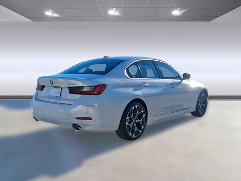 Used 2026 BMW 330i xDrive Sedan w/ Premium Package AWD/4WD image 8