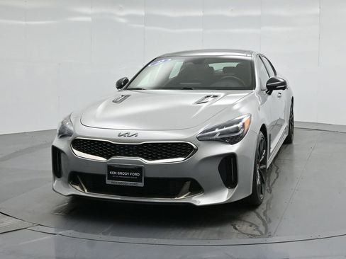 Used 2022 Kia Stinger GT2 w/ Scorpion Package image 57