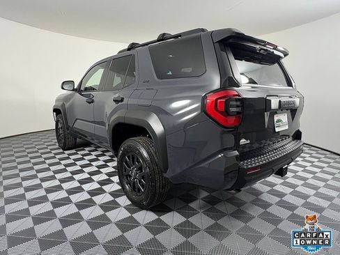 Certified 2025 Toyota 4Runner SR5 AWD/4WD image 12