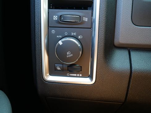 Used 2017 RAM 1500 Big Horn AWD/4WD image 26