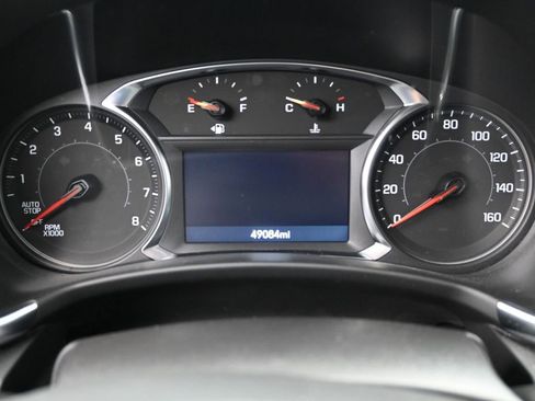 Used 2024 Chevrolet Equinox Premier image 11