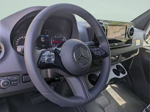 New 2026 Mercedes-Benz Sprinter 2500 image 4
