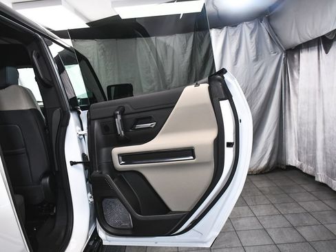 Used 2026 GMC Hummer EV SUV AWD/4WD image 13