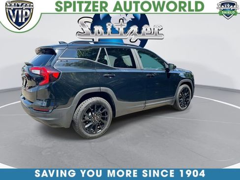 Used 2023 GMC Terrain SLE w/ Driver Convenience Package FWD image 9