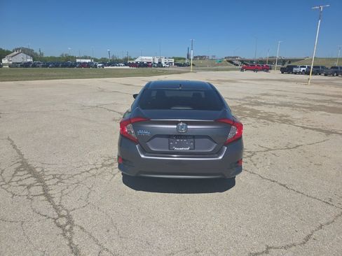 Used 2018 Honda Civic EX image 4