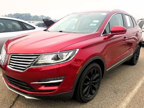 Used 2017 Lincoln MKC Select w/ Lincoln MKC Climate Package FWD image 6