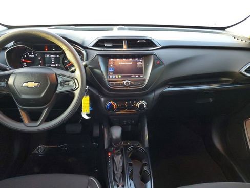 Used 2021 Chevrolet TrailBlazer LS image 12