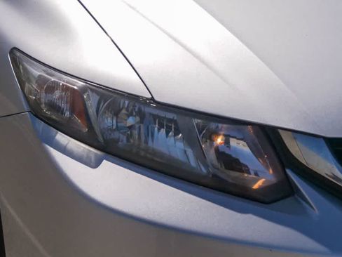 Used 2013 Honda Civic LX image 4