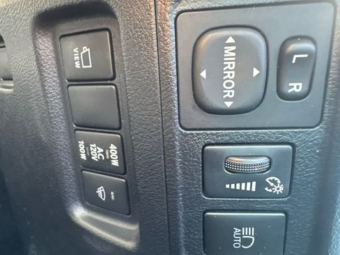 Used 2022 Toyota 4Runner TRD Off-Road Premium AWD/4WD image 13