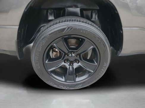 Used 2021 RAM 1500 Big Horn image 5