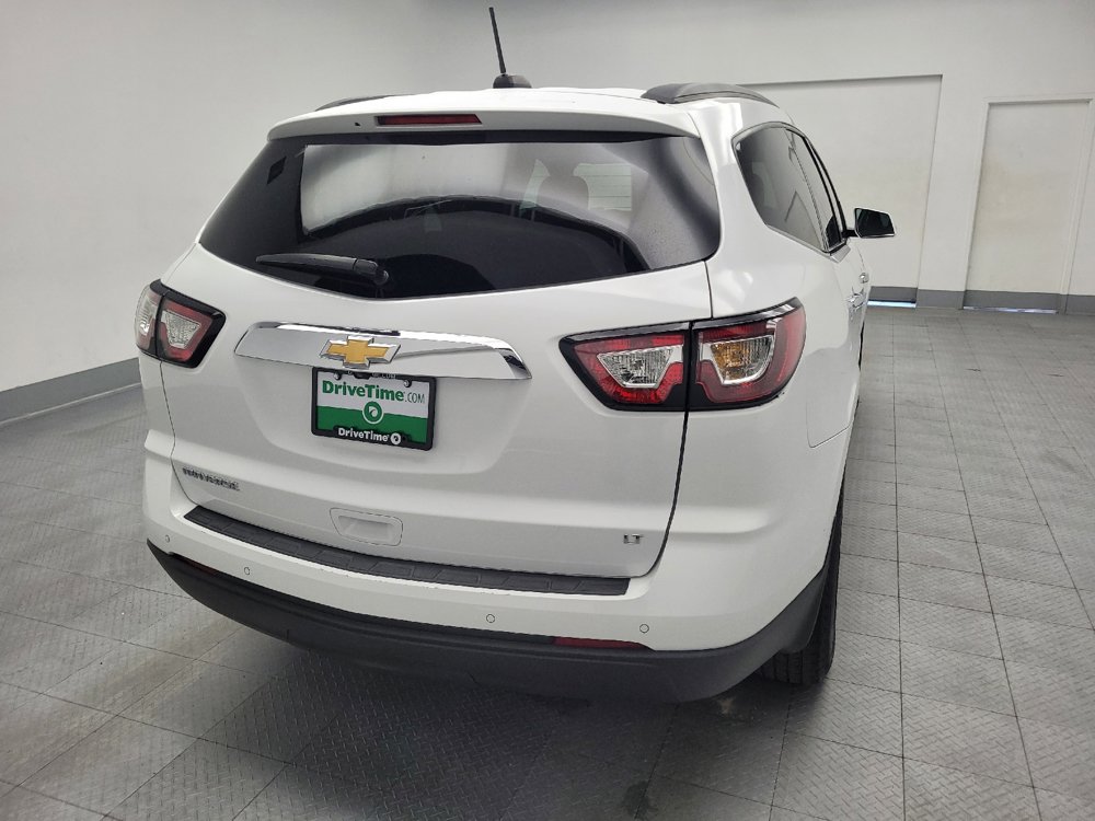 Used 2017 Chevrolet Traverse LT FWD image 7