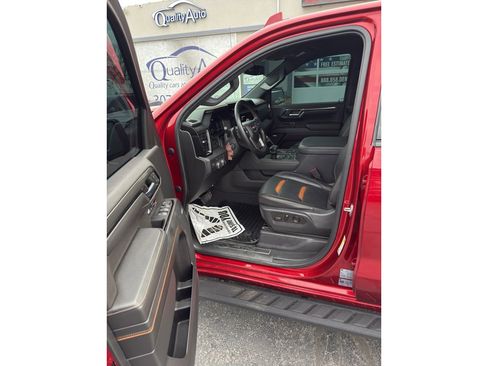 Used 2023 GMC Sierra 1500 AT4 w/ AT4 Premium Package image 12