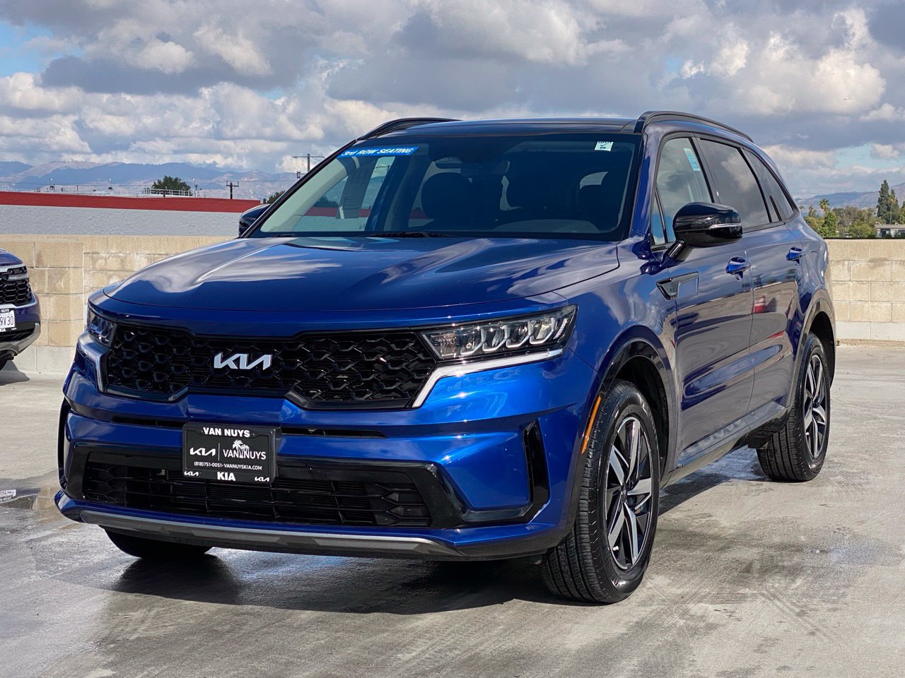Certified 2023 Kia Sorento S w/ Panoramic Sunroof Package FWD image 6