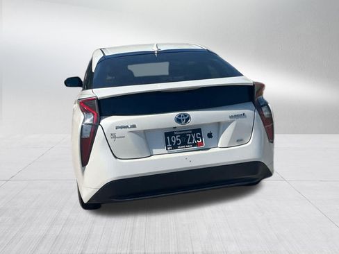 Certified 2016 Toyota Prius Two FWD image 6