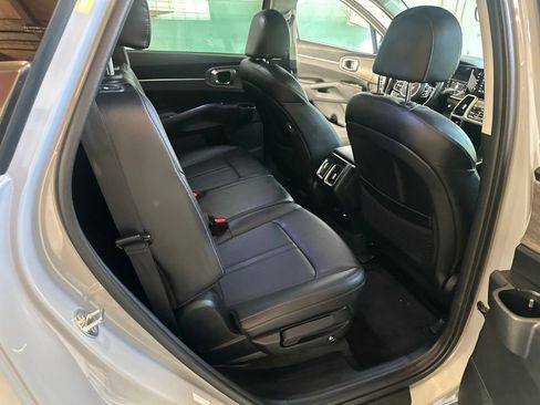Used 2022 Kia Sorento S w/ Panoramic Sunroof Package AWD/4WD image 29