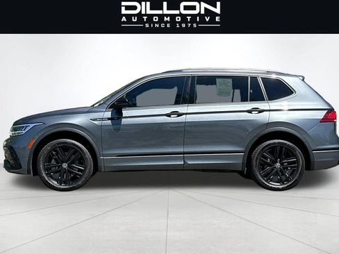 Used 2022 Volkswagen Tiguan SE R-Line AWD/4WD image 7