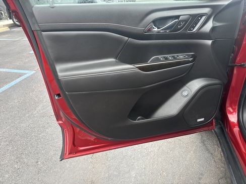 Used 2023 GMC Acadia AT4 w/ Preferred Package image 20