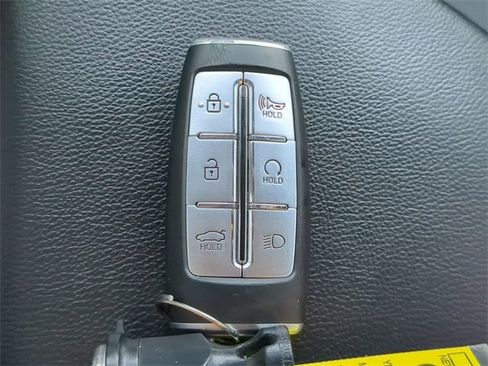 Used 2023 Genesis G70 2.0T w/ Sport Prestige Package image 25