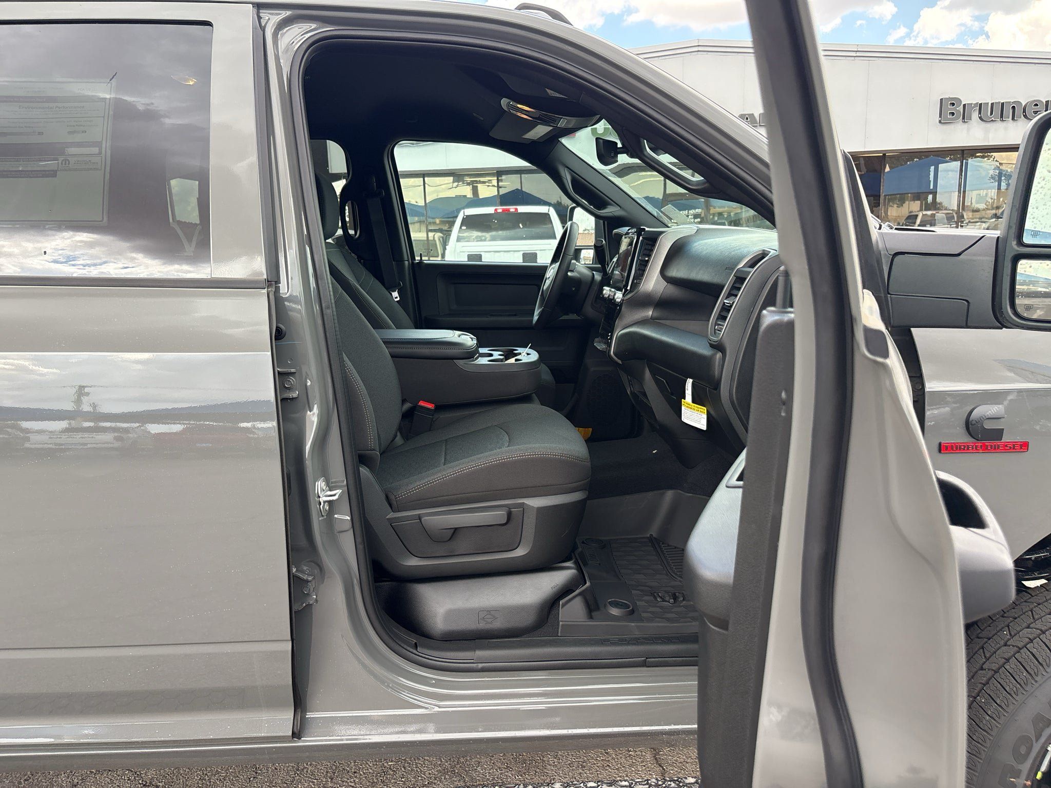 New 2027 RAM 3500 Tradesman AWD/4WD image 13