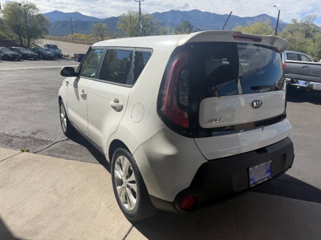 Used 2014 Kia Soul + FWD image 6