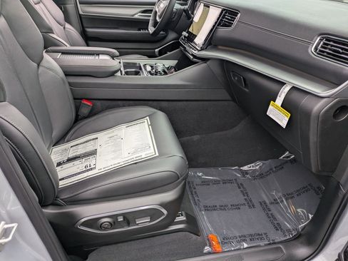 New 2026 Jeep Grand Wagoneer Limited image 35