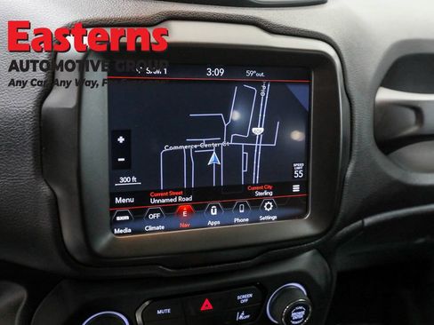 Used 2023 Jeep Renegade Latitude image 19