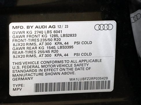 Used 2024 Audi Q4 e-tron Premium Plus w/ Premium Plus image 40