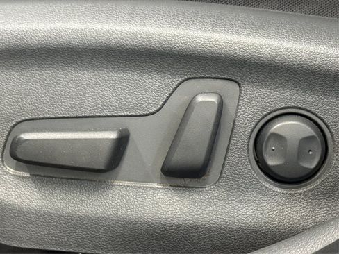 Used 2018 Hyundai Ioniq SEL FWD image 16