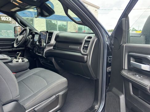 Used 2025 RAM 2500 Big Horn AWD/4WD image 10