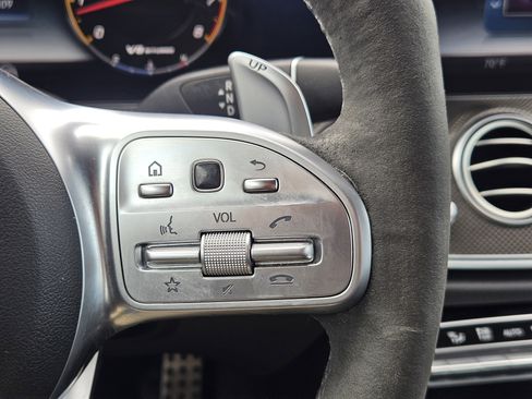 Used 2019 Mercedes-Benz E 63 AMG S image 28