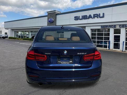 Used 2018 BMW 328d xDrive Sedan w/ Convenience Package AWD/4WD image 4