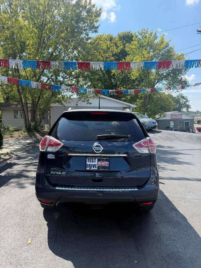 Used 2015 Nissan Rogue SV w/ SV Premium Package AWD/4WD image 2