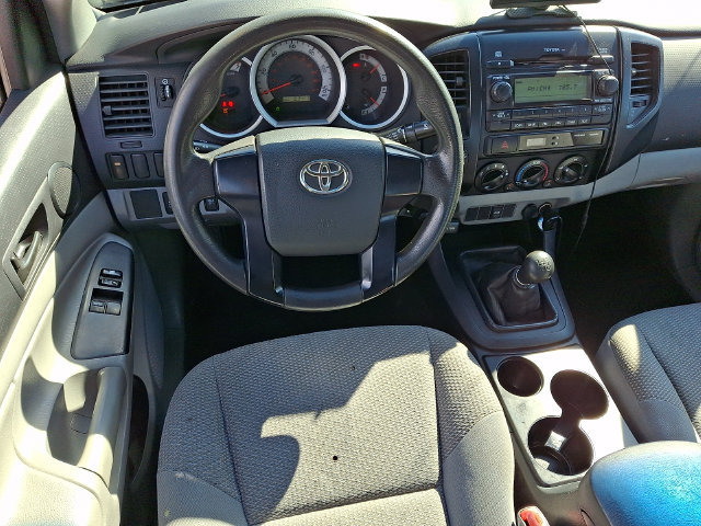 Used 2012 Toyota Tacoma 4x4 Access Cab image 2