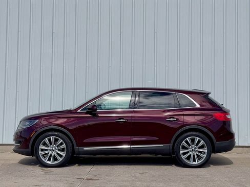Used 2017 Lincoln MKX Reserve w/ Driver Assistance Package image 3