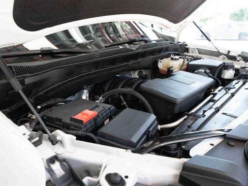 Used 2022 Chevrolet Tahoe LT AWD/4WD image 32