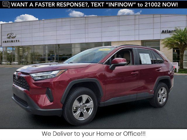 Used 2023 Toyota RAV4 LE AWD/4WD image 1