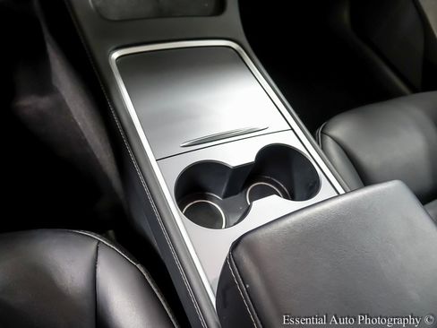 Used 2023 Tesla Model 3 Standard Range image 22