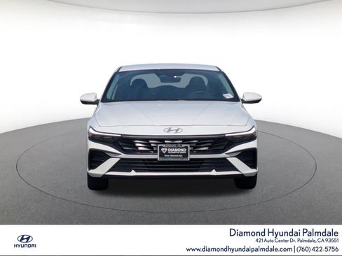 Certified 2024 Hyundai Elantra SEL FWD image 18