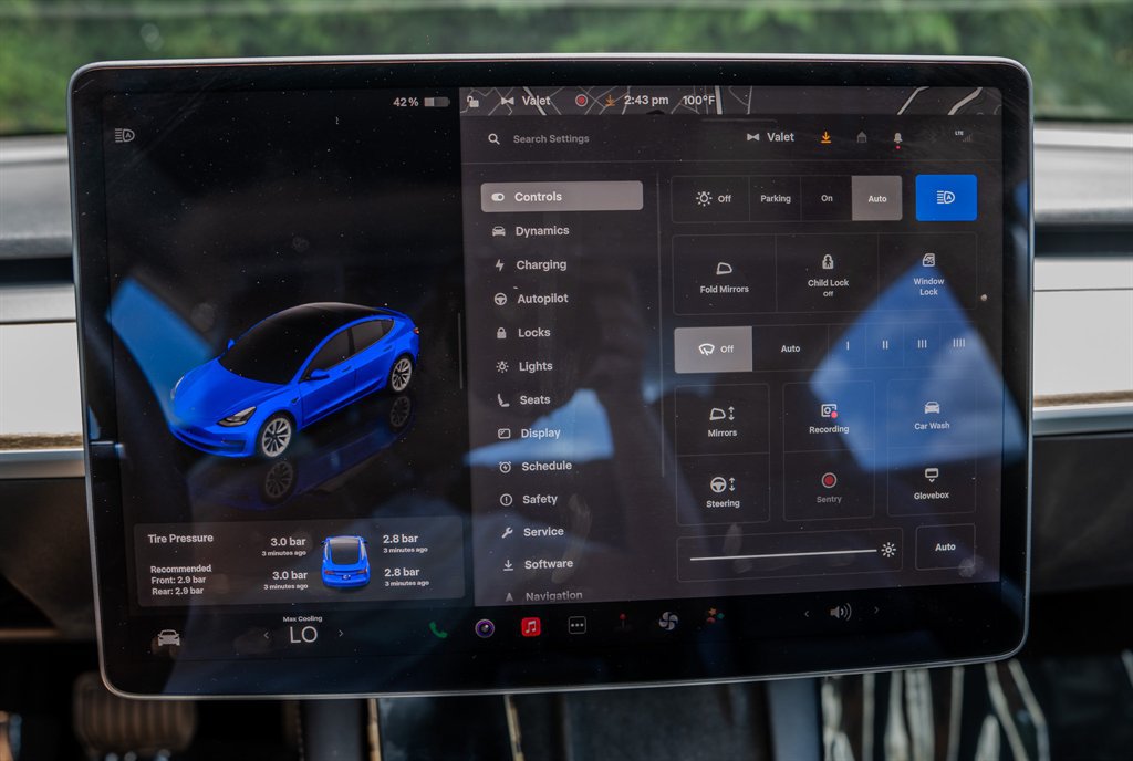 Used 2022 Tesla Model 3 Standard Range RWD image 19