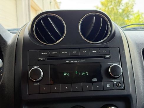 Used 2014 Jeep Patriot Sport w/ Power Value Group FWD image 13